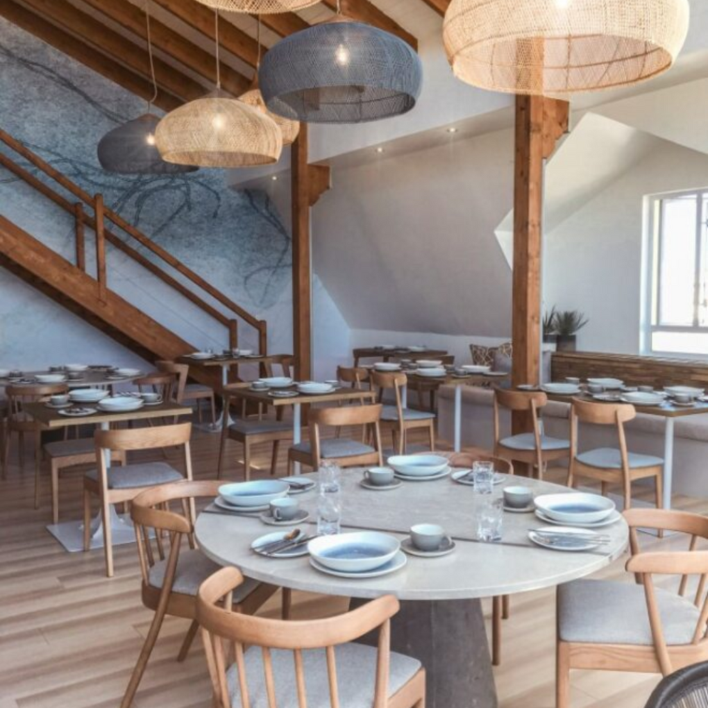Dining Furniture, dining chairs, Woodbender, Custom furniture, restaurant furniture, dining room, dining table, full view
